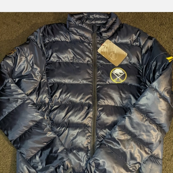 Buffalo Sabres Fanatics Polyester Puffer Jacket - Picture 4 of 13